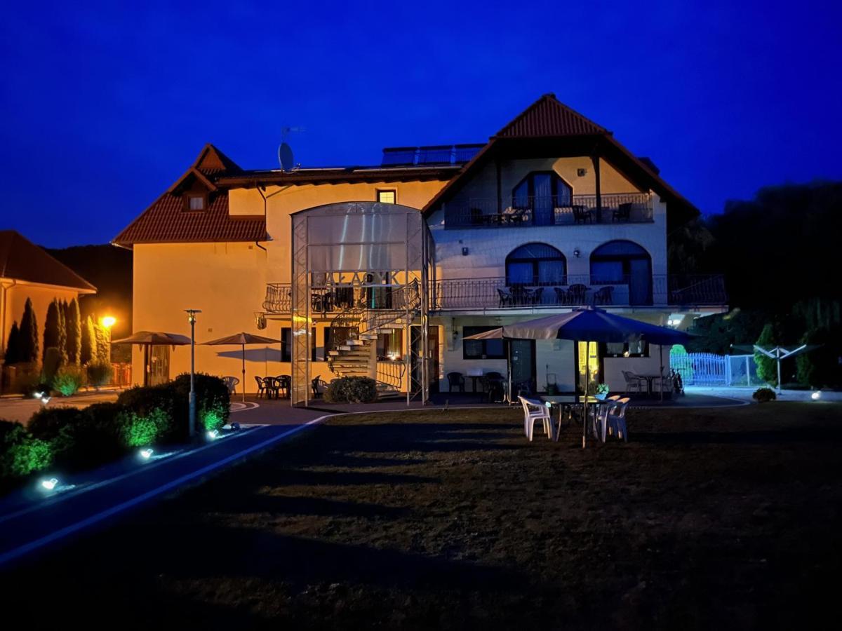 Palacyk Wolin Buitenkant foto